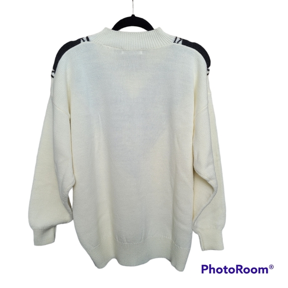 Vintage Eaton Oversized Floral Print Knit Sweater - Picture 4 of 6